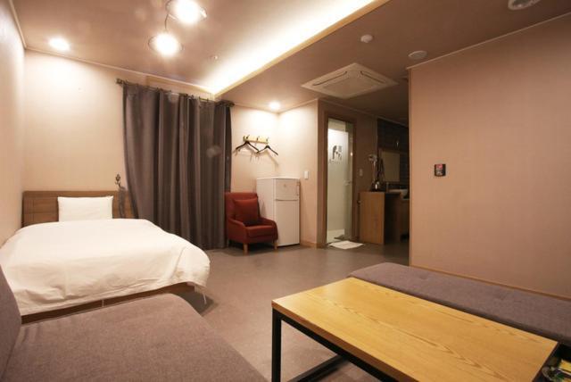 A7 Hotel Сувон Экстерьер фото
